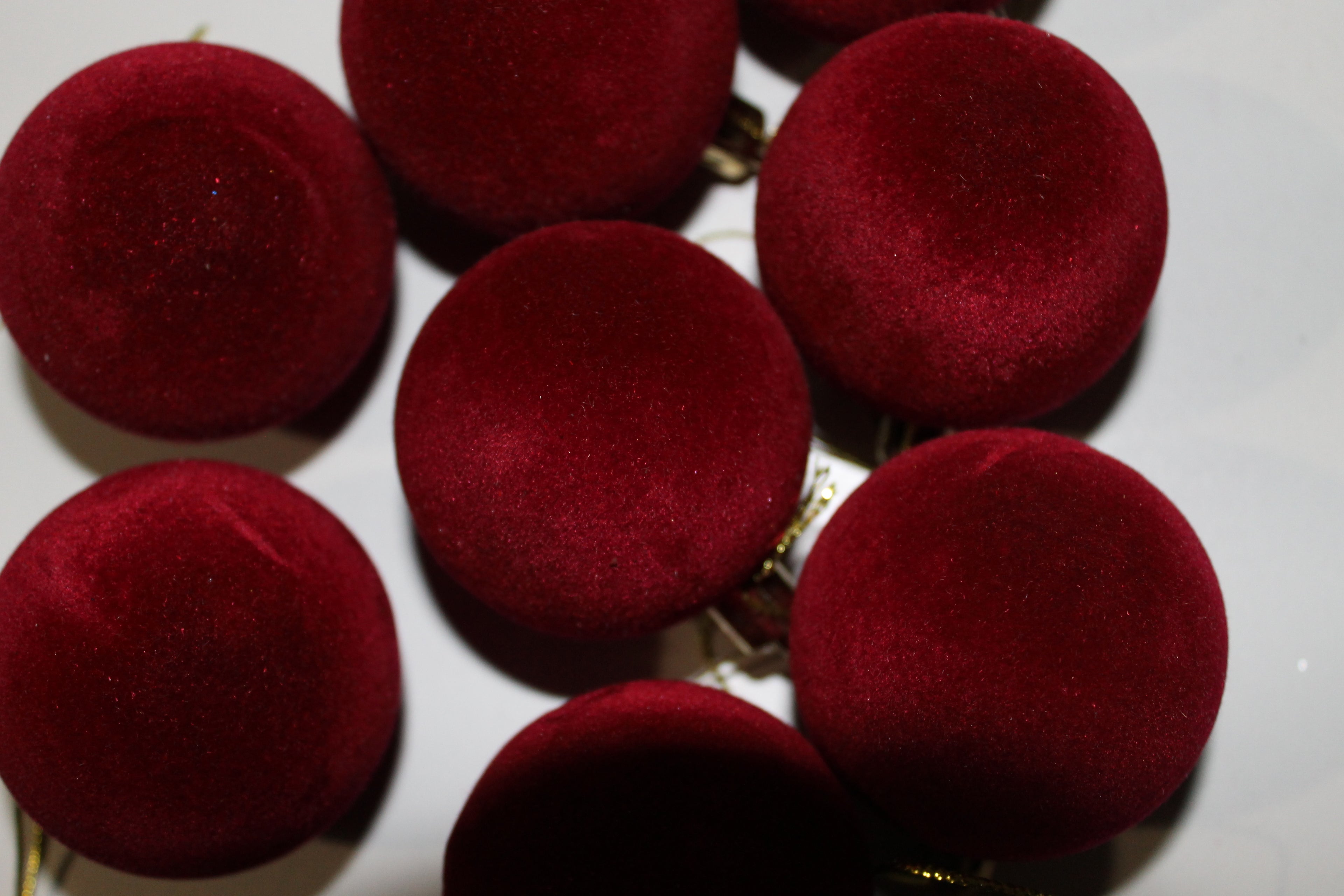 Bola terciopelo color vino